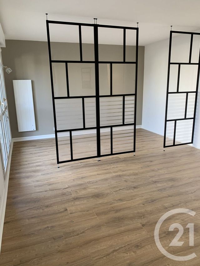 Appartement Studio à vendre - 1 pièce - 30.97 m2 - CREPY EN VALOIS - 60 - PICARDIE - Century 21 Vandôme Immobilier