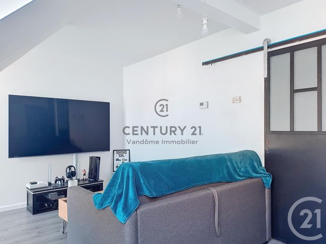 Appartement F1 à louer - 1 pièce - 26.52 m2 - LE PLESSIS BELLEVILLE - 60 - PICARDIE - Century 21 Vandôme Immobilier