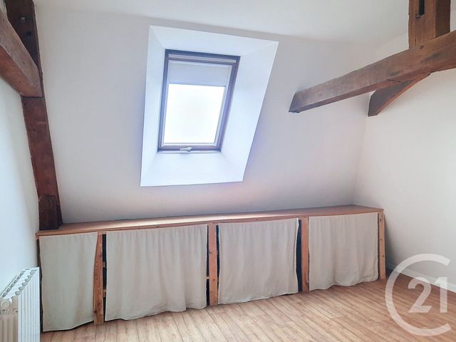Appartement F3 à louer - 3 pièces - 64.74 m2 - CREPY EN VALOIS - 60 - PICARDIE - Century 21 Vandôme Immobilier