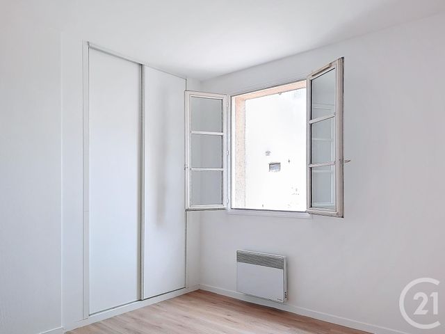 Appartement F2 à louer - 2 pièces - 45.0 m2 - CREPY EN VALOIS - 60 - PICARDIE - Century 21 Vandôme Immobilier
