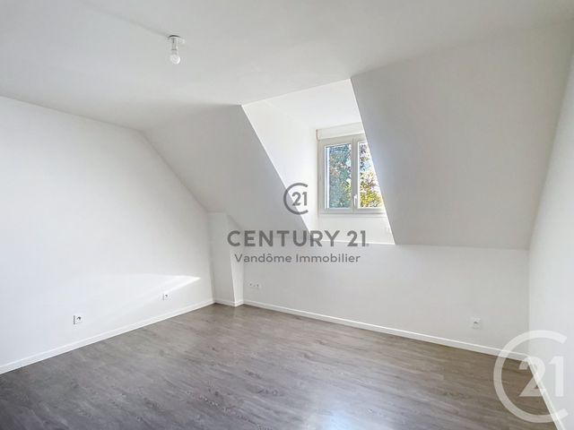 Appartement F2 à louer - 2 pièces - 44.06 m2 - CREPY EN VALOIS - 60 - PICARDIE - Century 21 Vandôme Immobilier