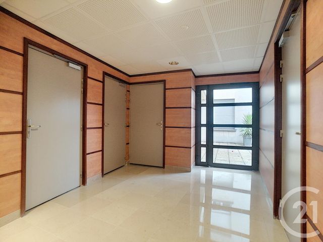 Appartement F3 à louer - 3 pièces - 62.6 m2 - CREPY EN VALOIS - 60 - PICARDIE - Century 21 Vandôme Immobilier