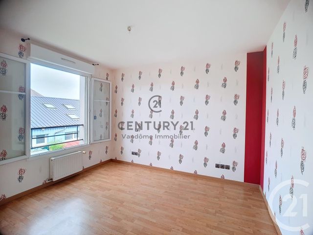 Appartement F2 à vendre - 2 pièces - 45.0 m2 - CREPY EN VALOIS - 60 - PICARDIE - Century 21 Vandôme Immobilier