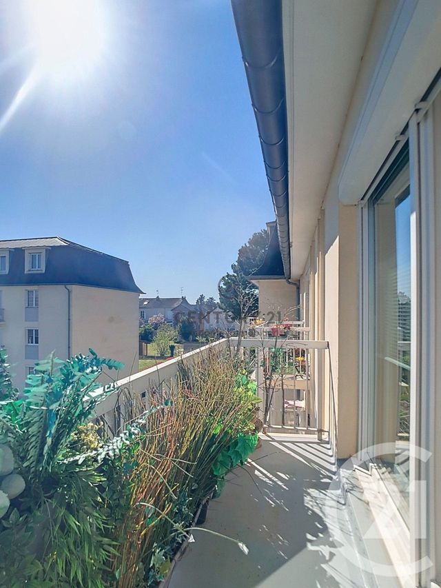 Appartement F3 à vendre - 3 pièces - 62.0 m2 - CREPY EN VALOIS - 60 - PICARDIE - Century 21 Vandôme Immobilier