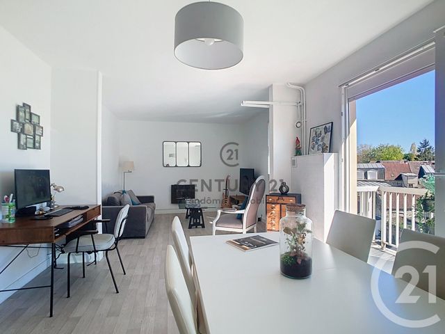 Appartement F3 à vendre - 3 pièces - 62.0 m2 - CREPY EN VALOIS - 60 - PICARDIE - Century 21 Vandôme Immobilier