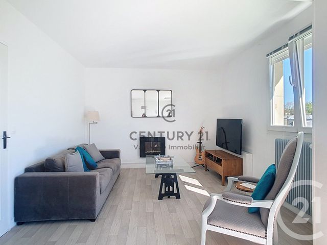 Appartement F3 à vendre - 3 pièces - 62.0 m2 - CREPY EN VALOIS - 60 - PICARDIE - Century 21 Vandôme Immobilier