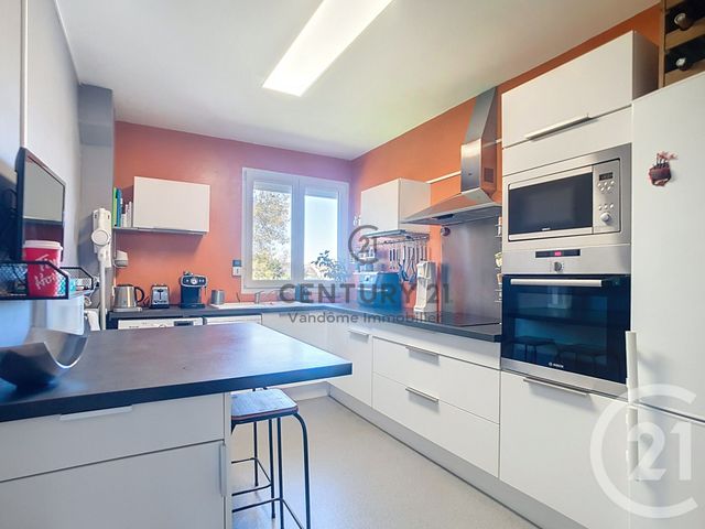 Appartement F3 à vendre - 3 pièces - 62.0 m2 - CREPY EN VALOIS - 60 - PICARDIE - Century 21 Vandôme Immobilier